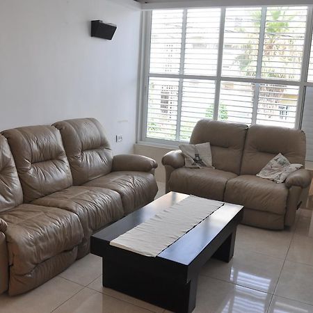 Vip Apartment Bat Yam Ngoại thất bức ảnh